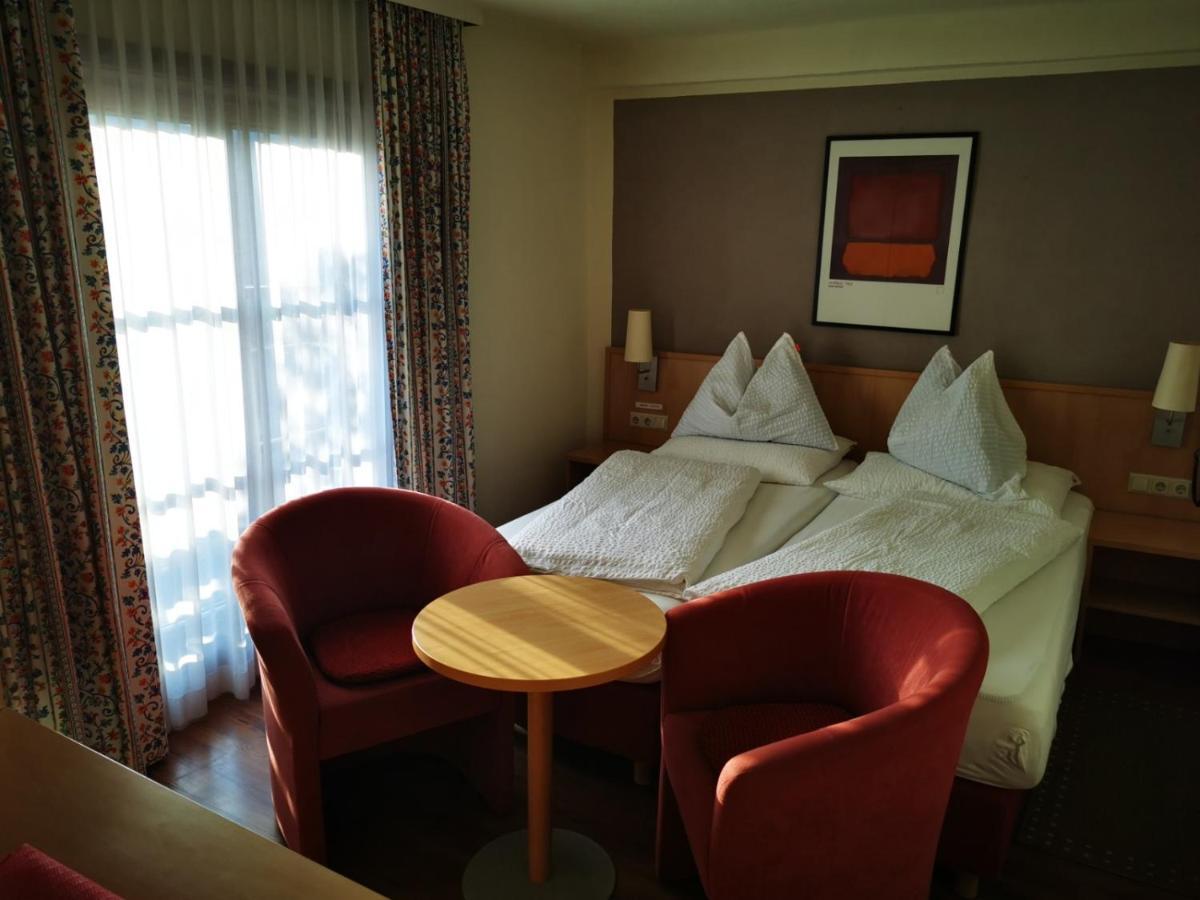 Hotel Alt Kirchheim Bad Kleinkirchheim Esterno foto