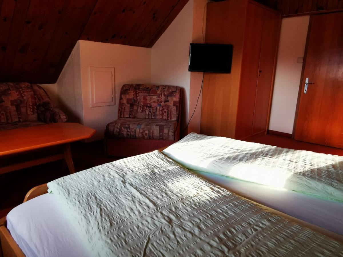 Hotel Alt Kirchheim Bad Kleinkirchheim Esterno foto