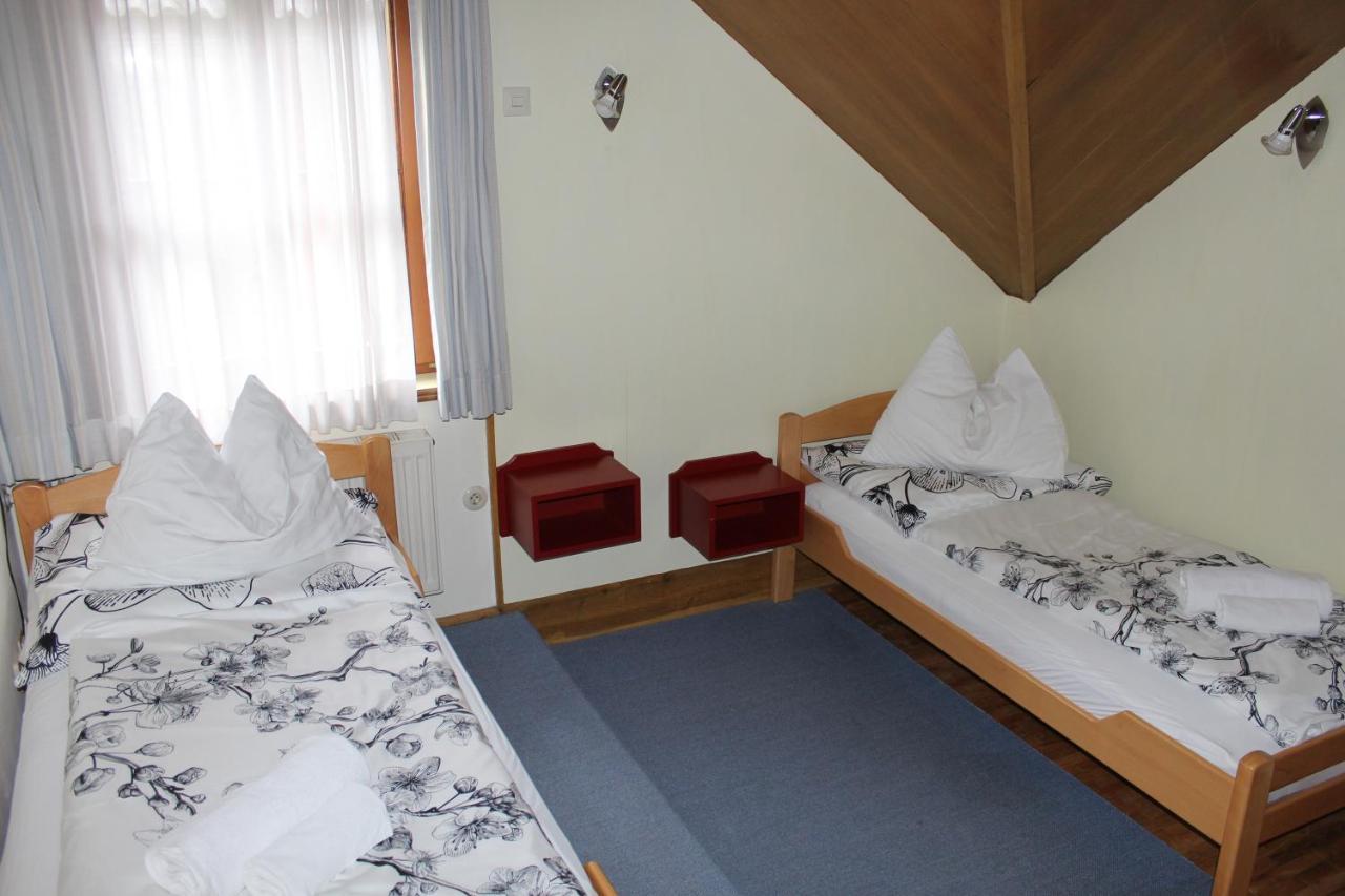 Hotel Alt Kirchheim Bad Kleinkirchheim Esterno foto