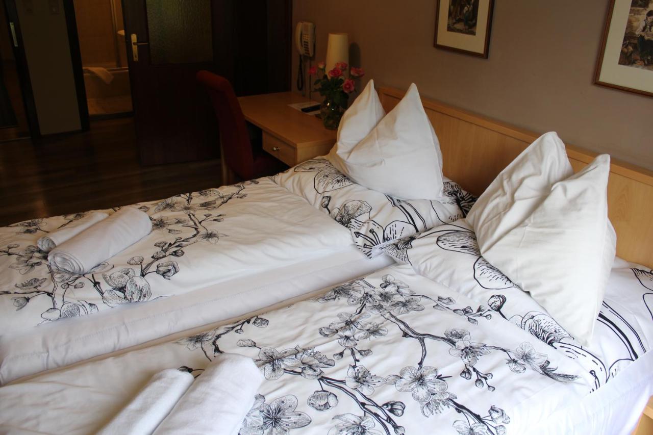 Hotel Alt Kirchheim Bad Kleinkirchheim Esterno foto