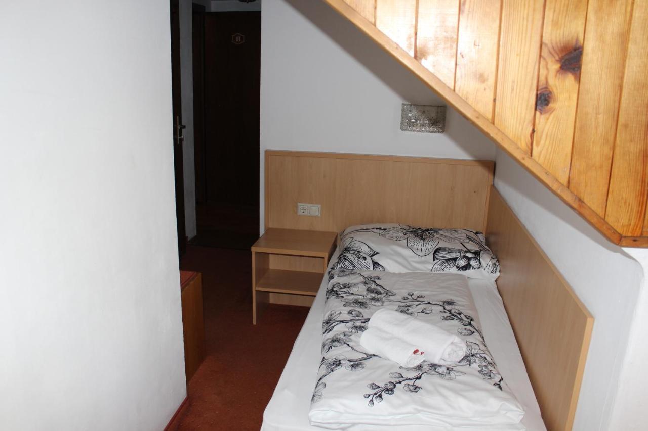 Hotel Alt Kirchheim Bad Kleinkirchheim Esterno foto