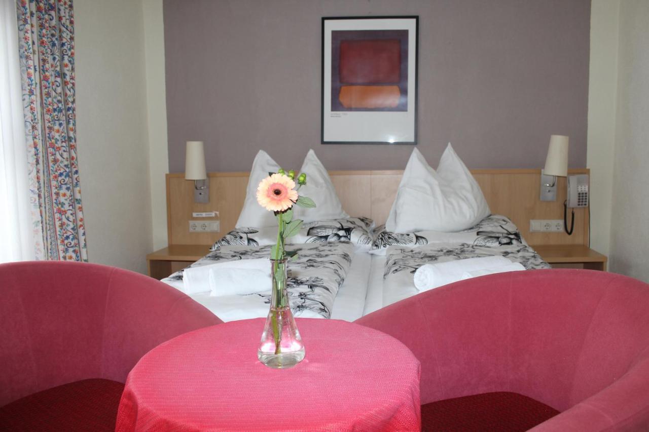 Hotel Alt Kirchheim Bad Kleinkirchheim Esterno foto