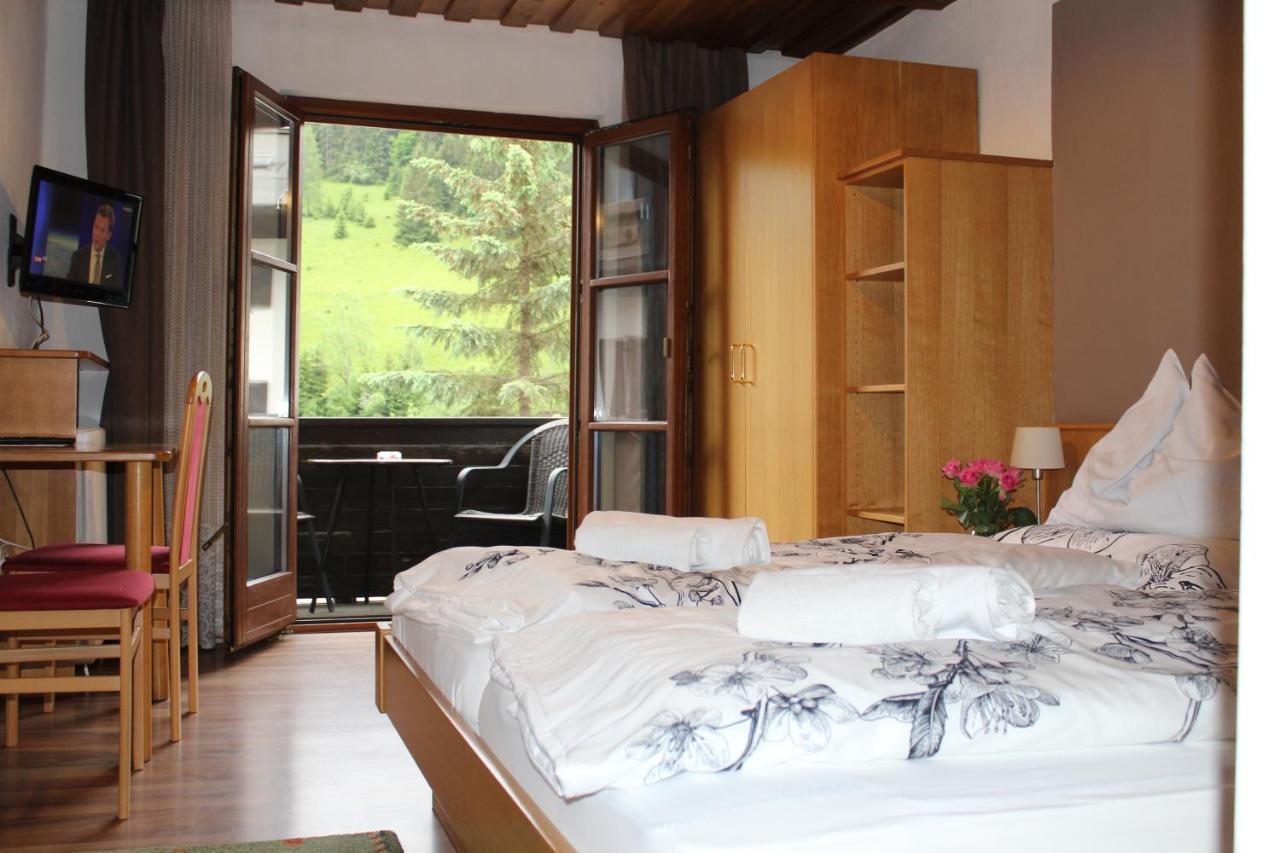 Hotel Alt Kirchheim Bad Kleinkirchheim Esterno foto